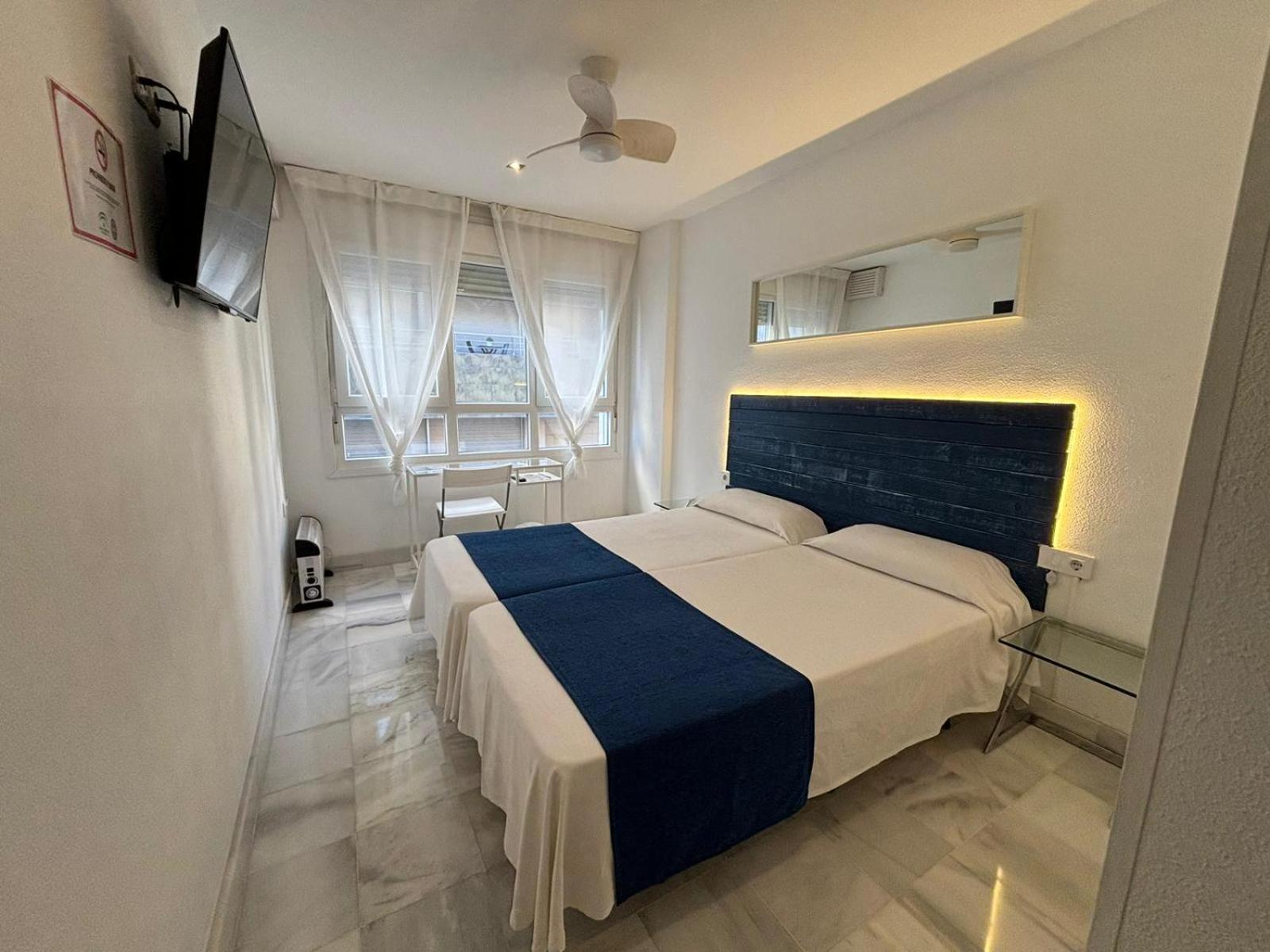 Apartamentos Turisticos Imar Cadiz Bagian luar foto