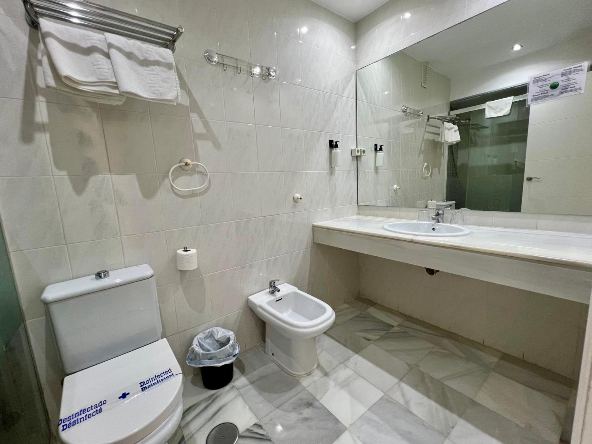 Apartamentos Turisticos Imar Cadiz Bagian luar foto