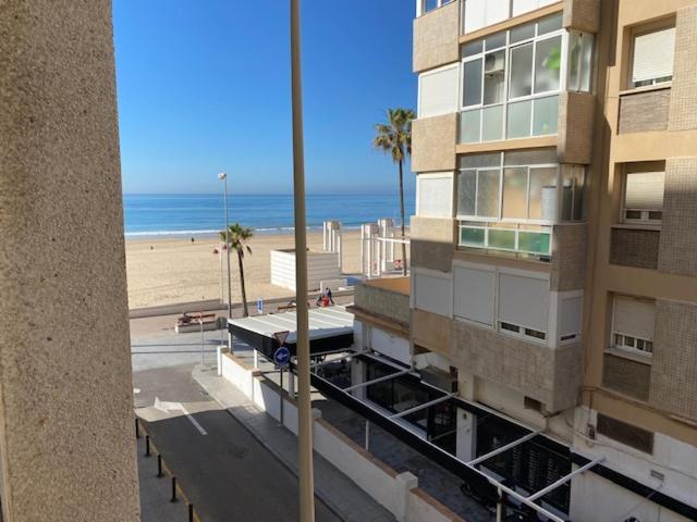 Apartamentos Turisticos Imar Cadiz Bagian luar foto