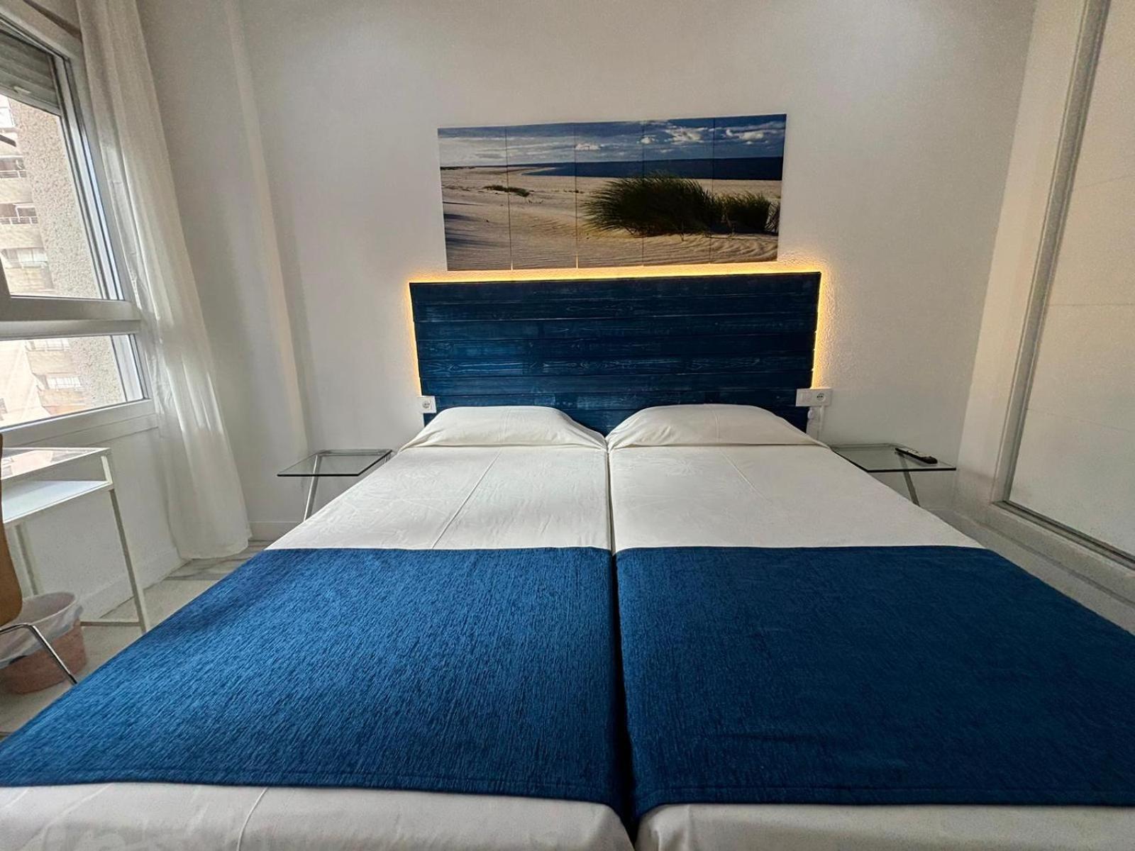 Apartamentos Turisticos Imar Cadiz Bagian luar foto
