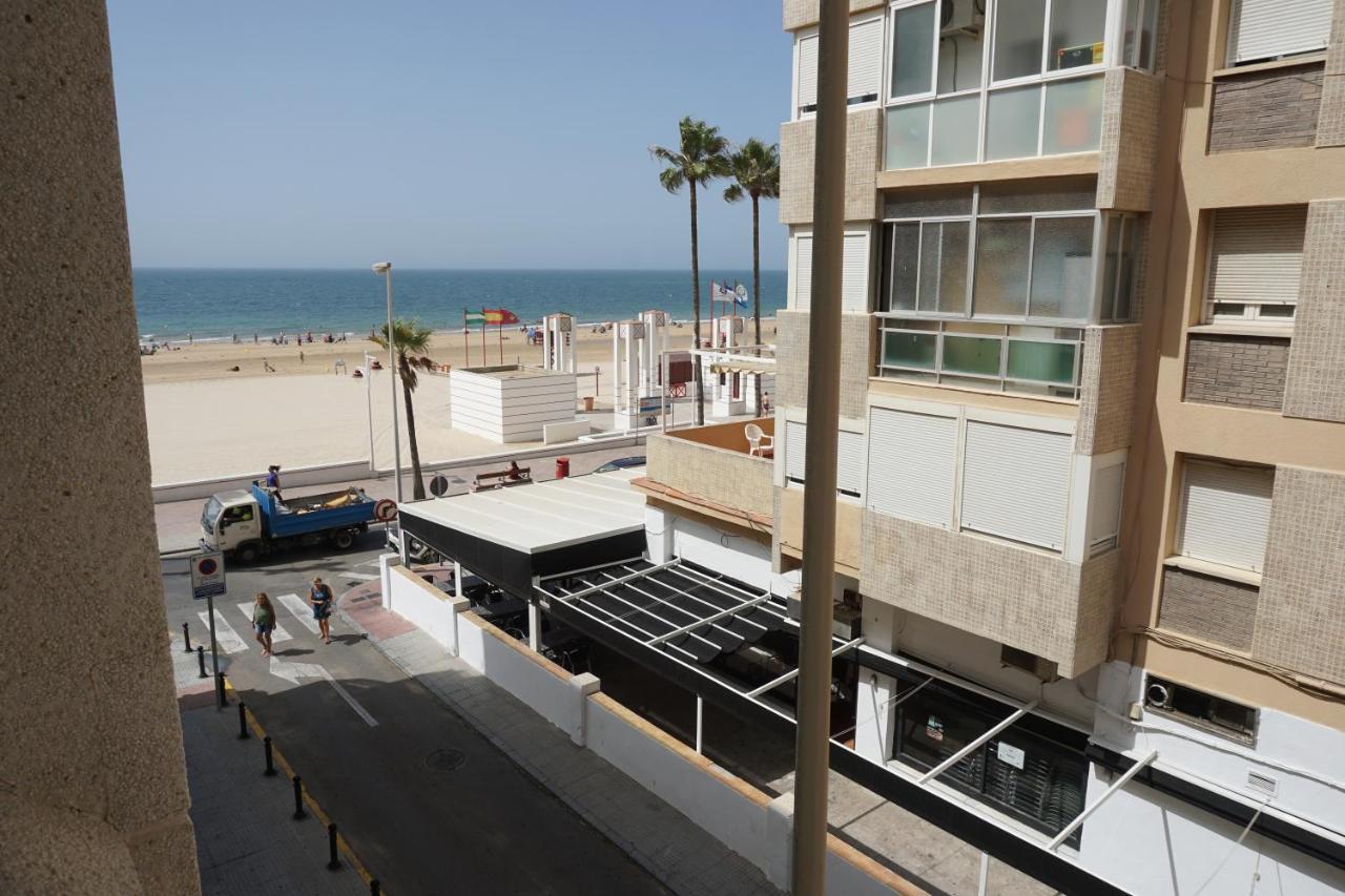 Apartamentos Turisticos Imar Cadiz Bagian luar foto